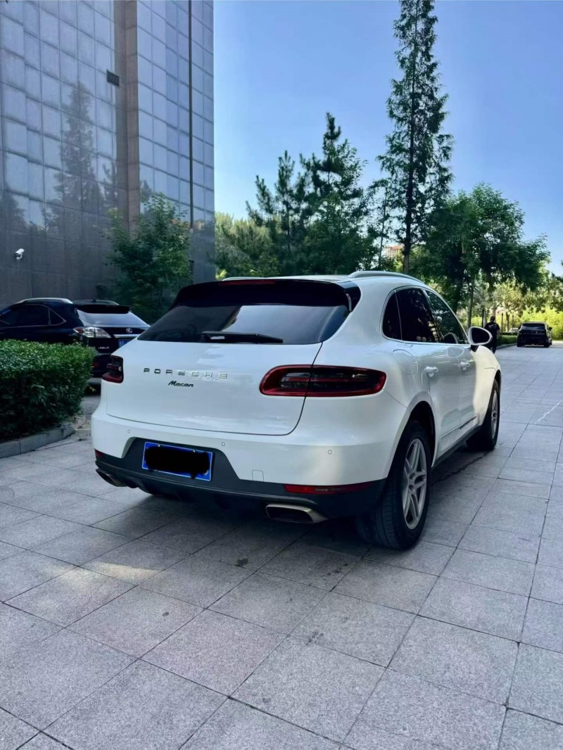 烟台16年保时捷Macan8