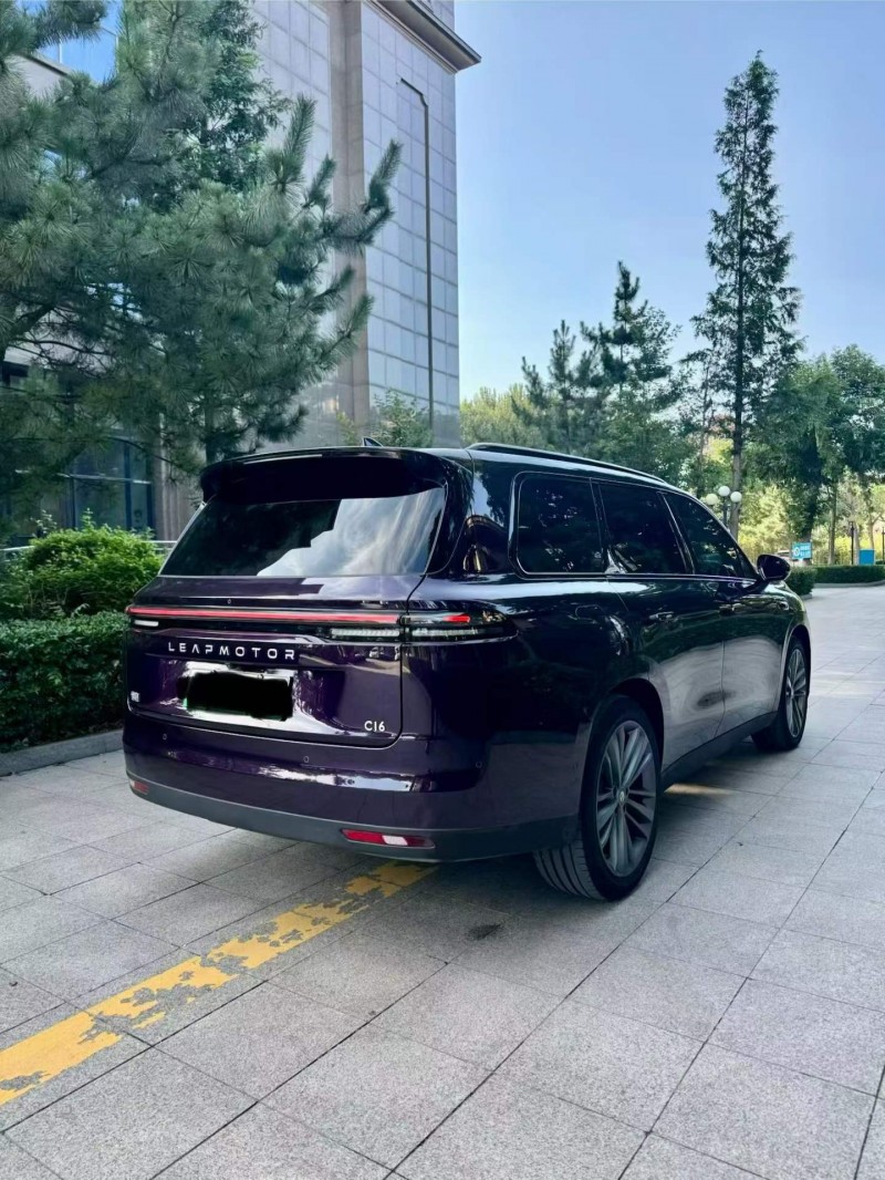 烟台25年零跑汽车C169