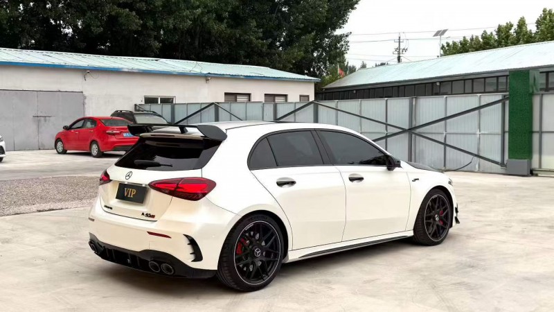 青岛25年奔驰AMG8