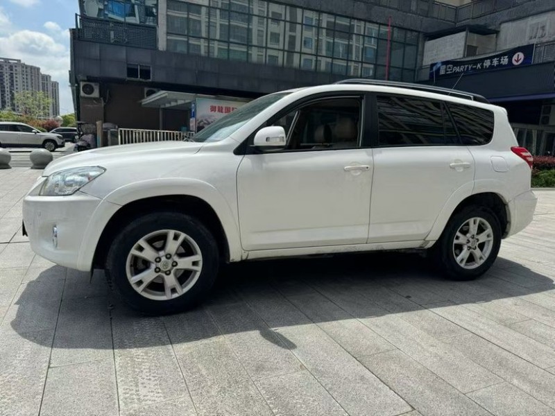 吉安12年丰田RAV42