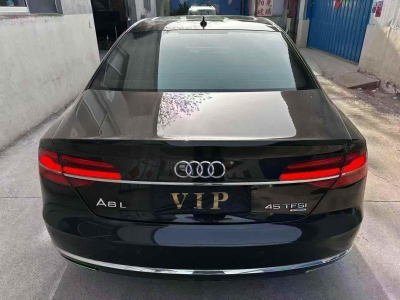 潍坊17年奥迪A8L9