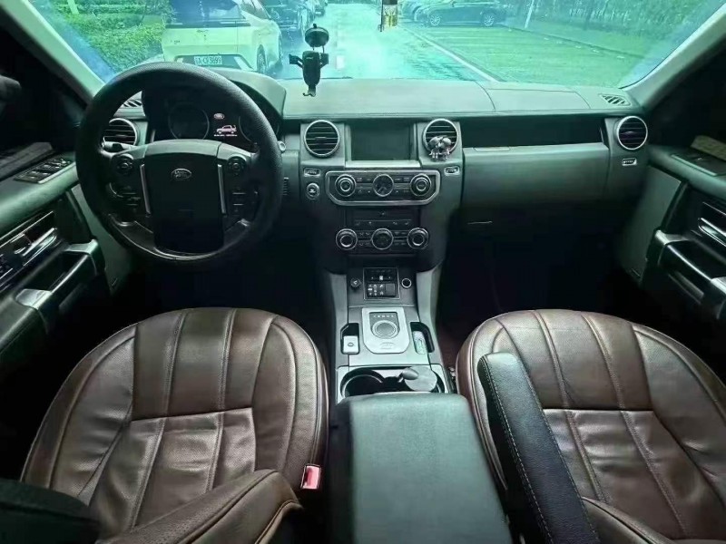 广州16年路虎发现9