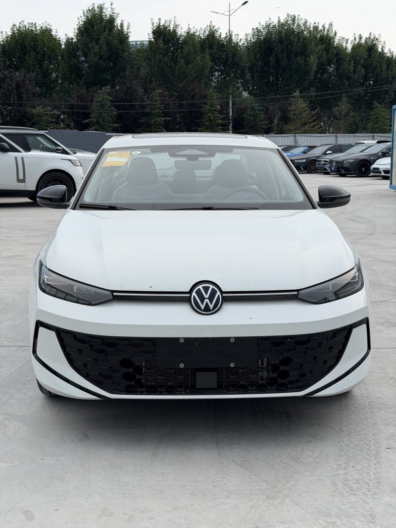 新乡26年大众朗逸1