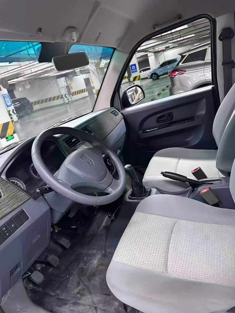 成都24年金杯汽車閣瑞斯6