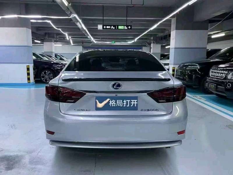 广州17年雷克萨斯ES9