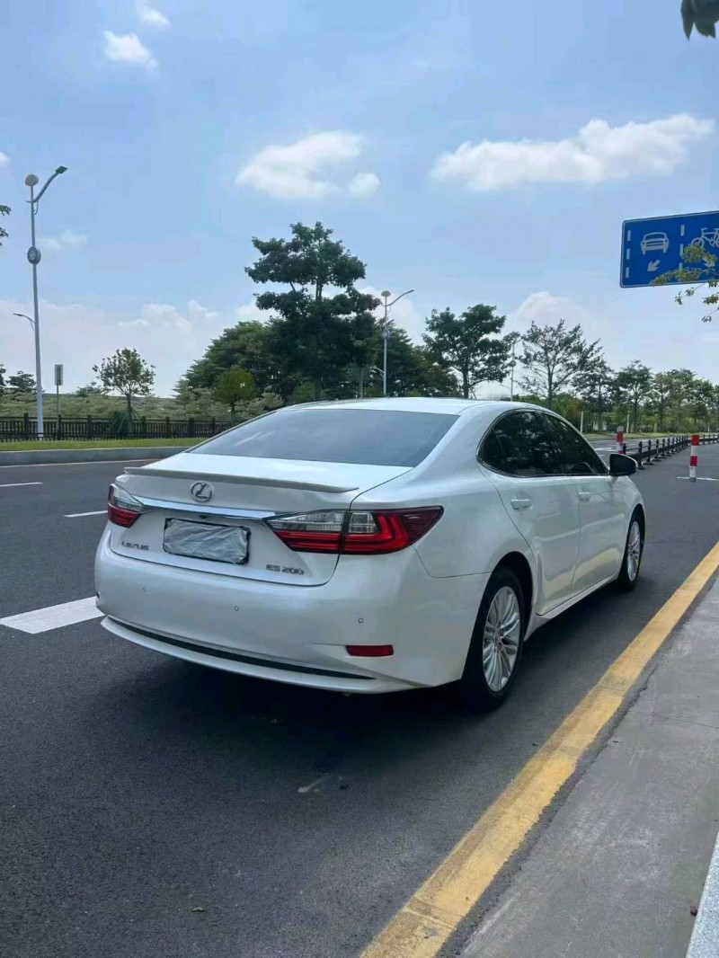 湛江17年雷克萨斯ES9