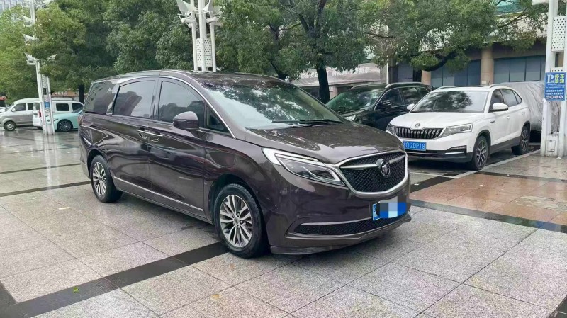 苏州18年别克GL83