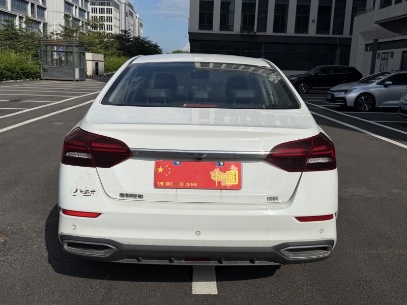 广州21年吉利帝豪9