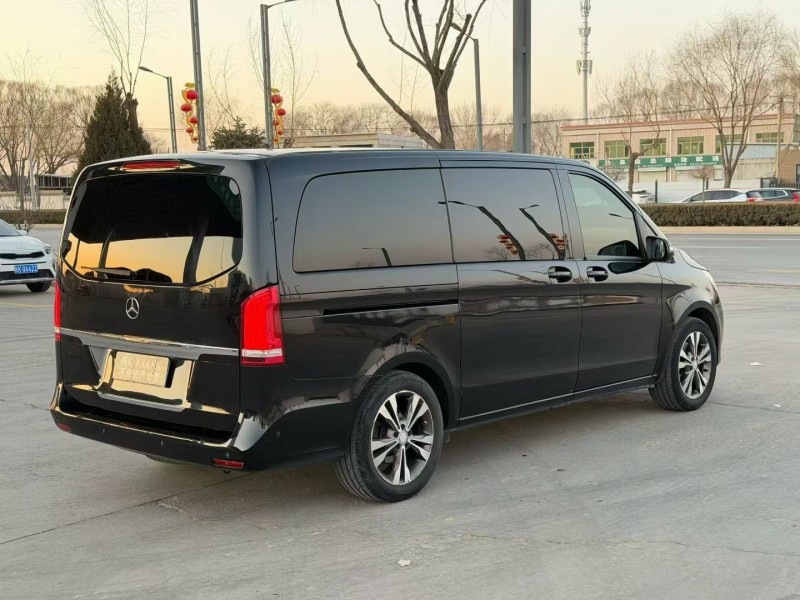 榆林17年奔驰V5