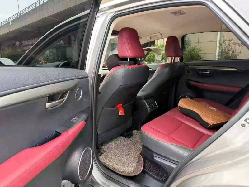 襄阳21年雷克萨斯NX4