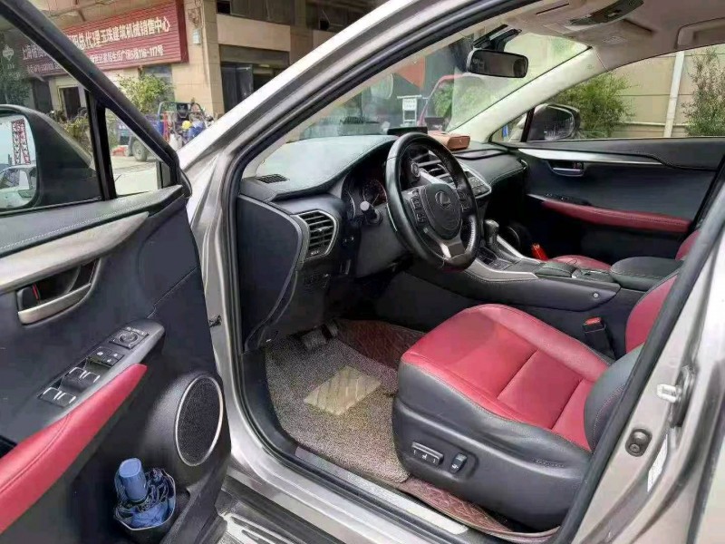 襄阳21年雷克萨斯NX5