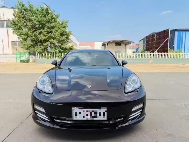 青岛13年保时捷帕拉梅拉1
