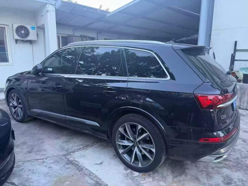 常州21年奥迪Q77