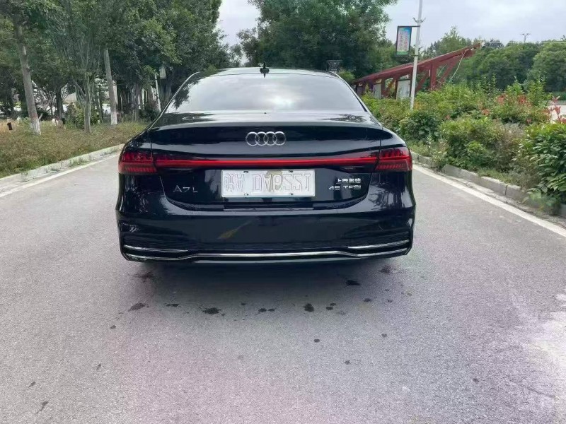 东营25年奥迪A7L9