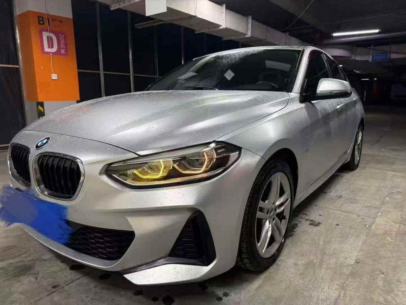 成都19年宝马1系7