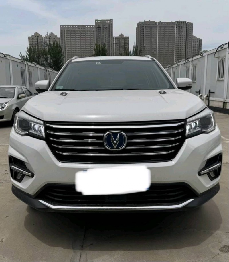 西安19年长安汽车CS751