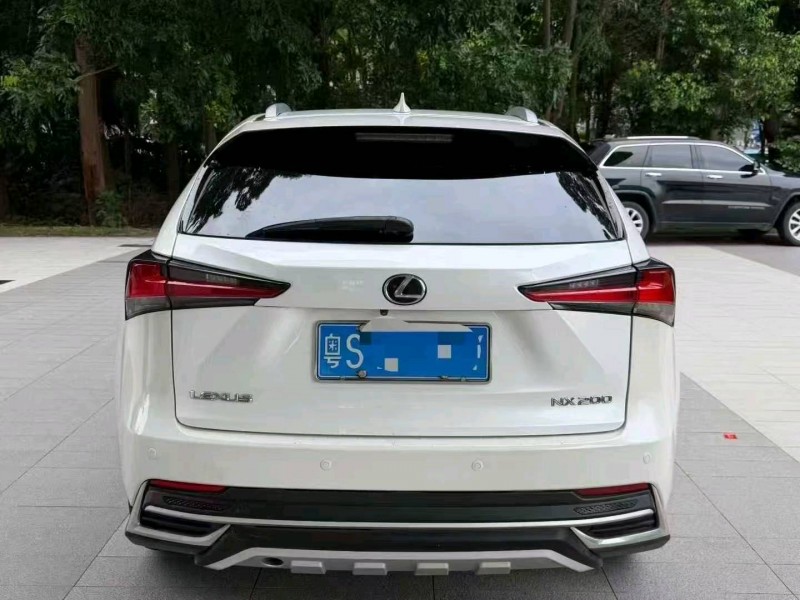 深圳19年雷克萨斯NX8