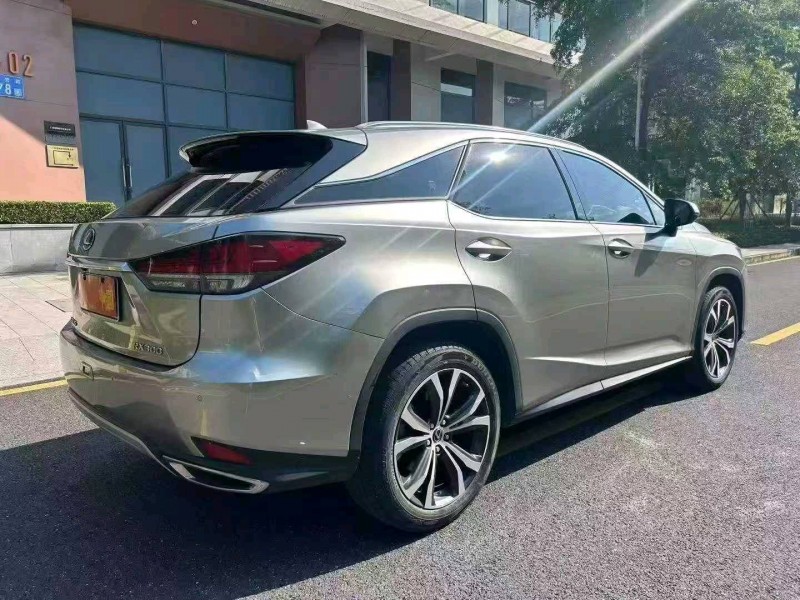 广州22年雷克萨斯RX7