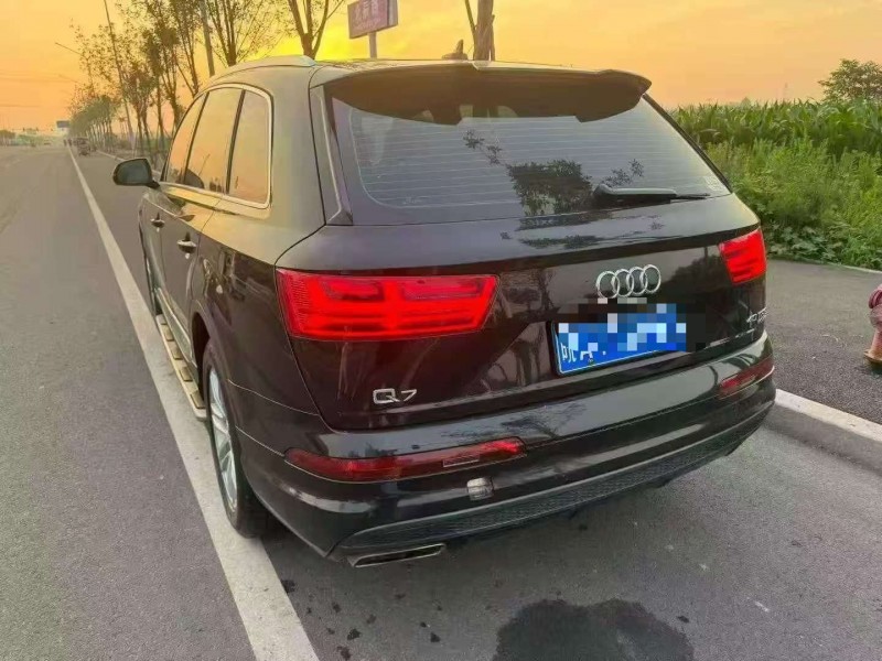 石家庄18年奥迪Q74