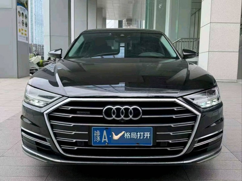 深圳18年奥迪A8L1