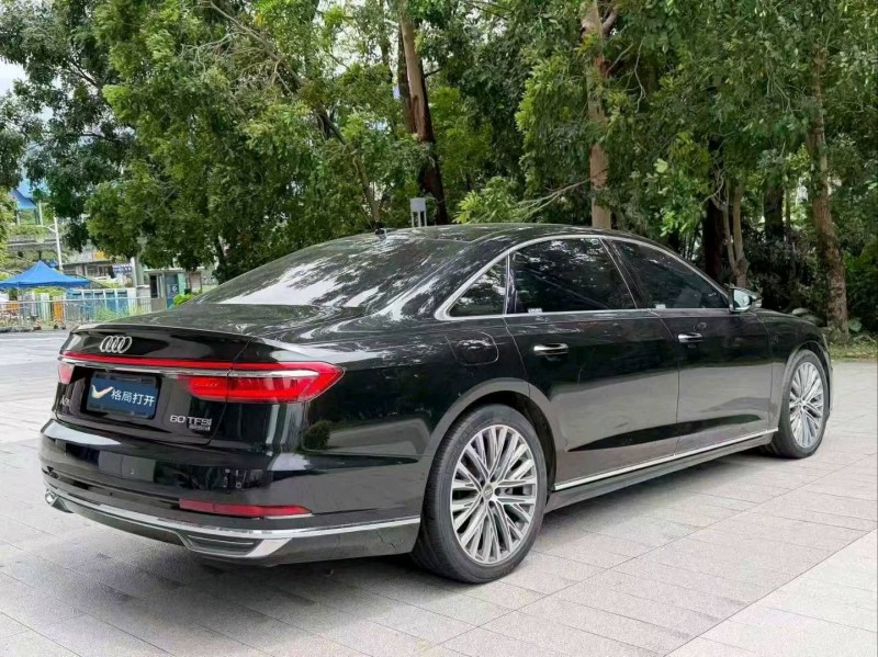 深圳18年奥迪A8L8