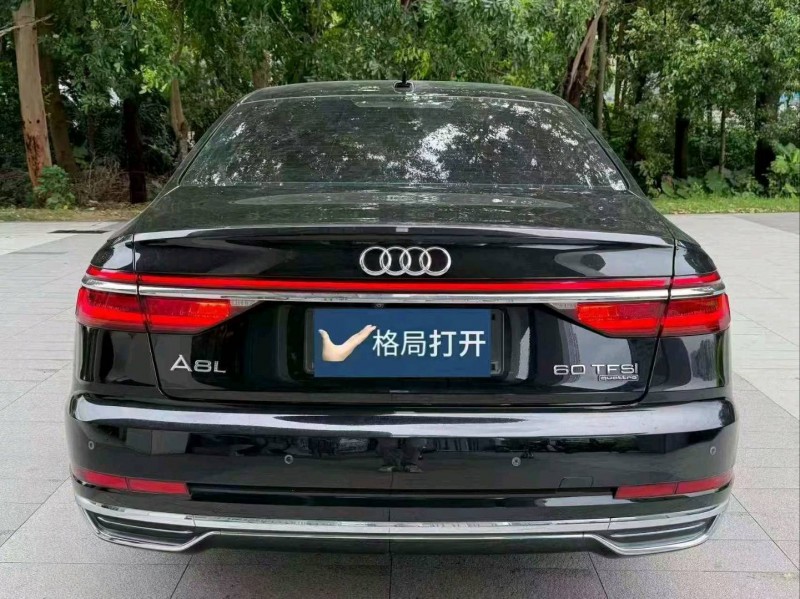 深圳18年奥迪A8L9