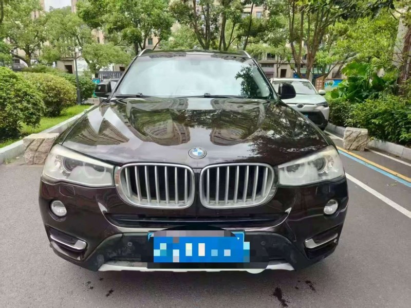 金华15年宝马X31