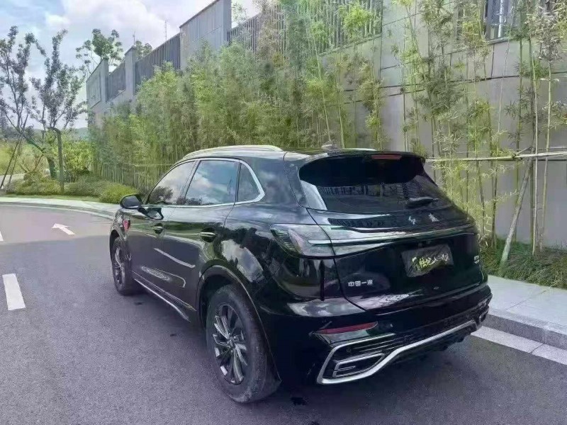 嘉兴24年红旗HS57