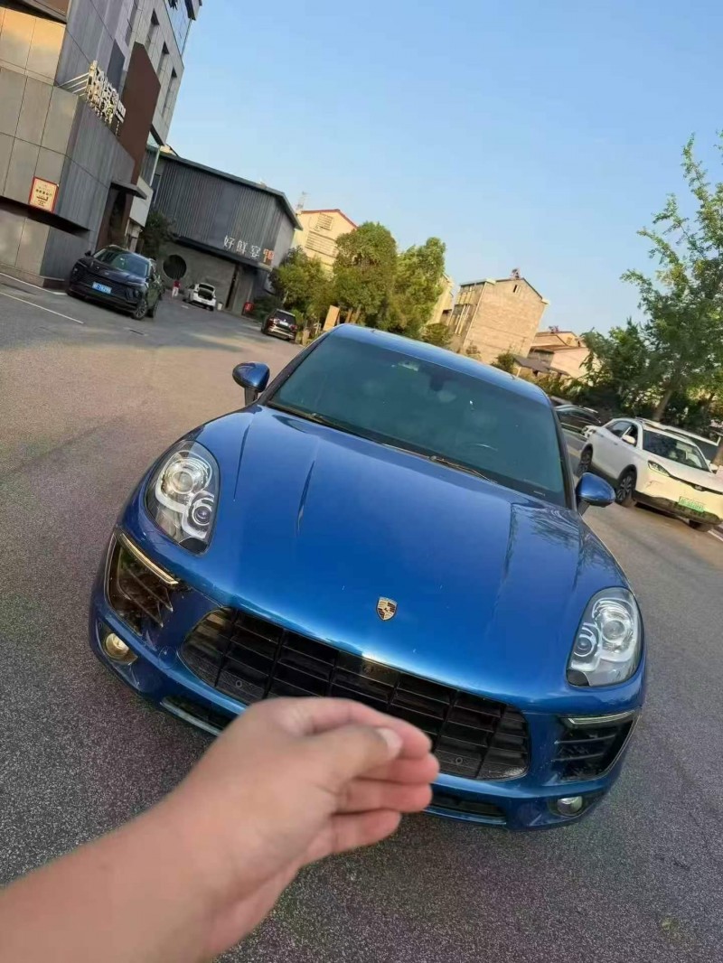 衢州16年保时捷Macan1