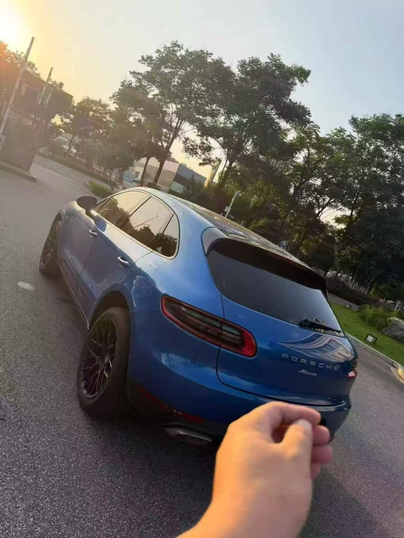 衢州16年保时捷Macan8