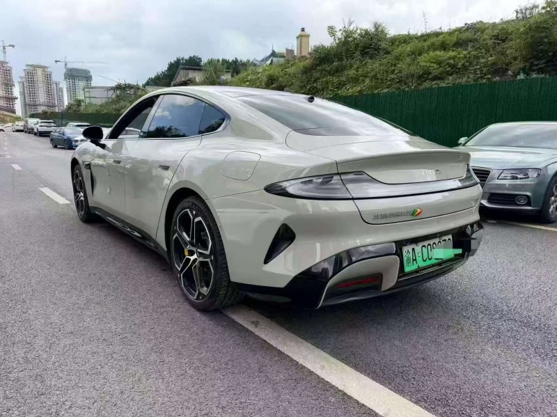 重庆24年小米SU79