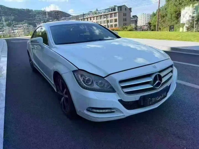 湖州13年奔驰CLS3