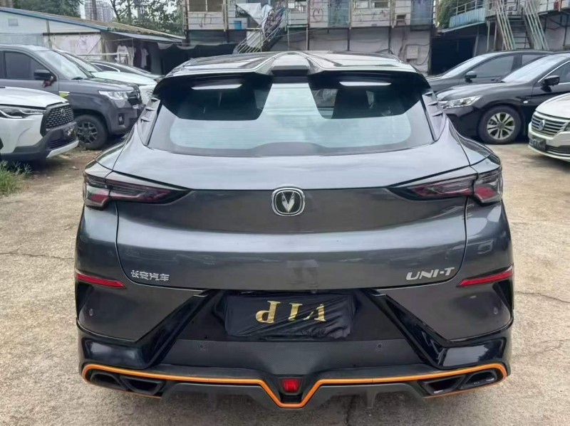岳阳22年长安汽车UNI9