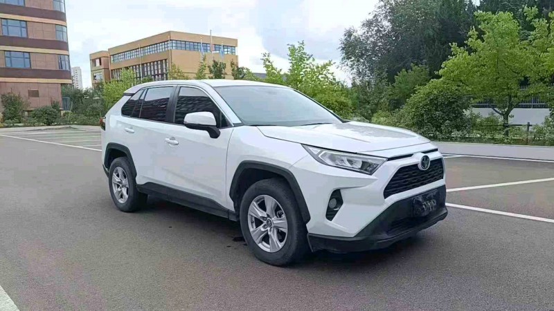 烟台23年丰田RAV4荣放2