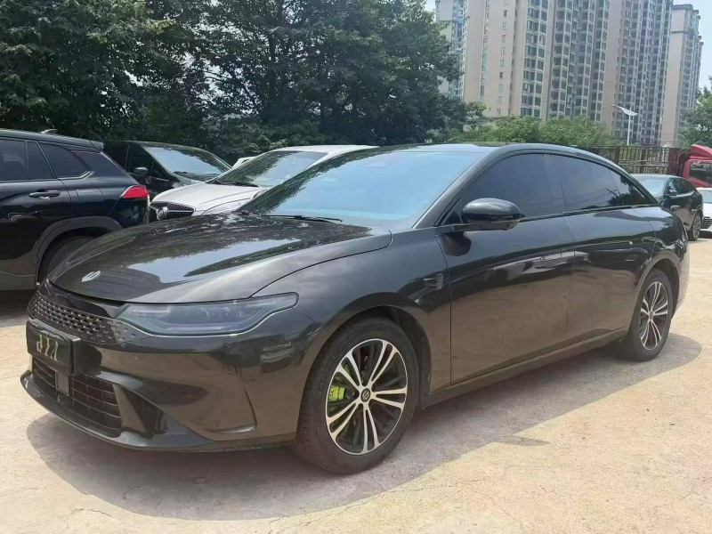 常德24年零跑汽车C012