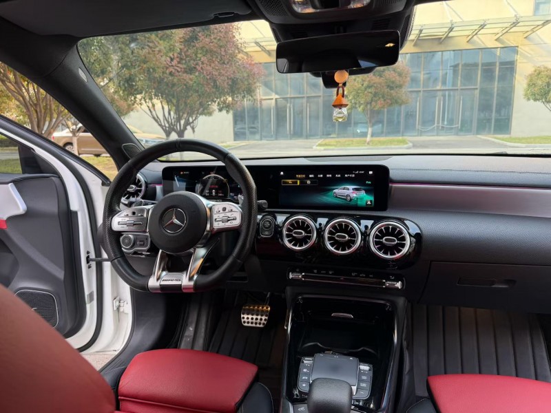 济宁21年奔驰AMG8