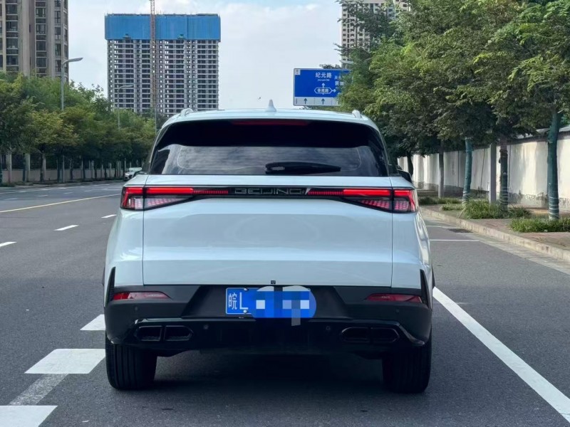 郑州26年北汽制造X79