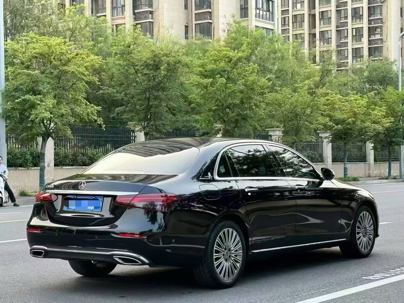郑州23年奔驰E8