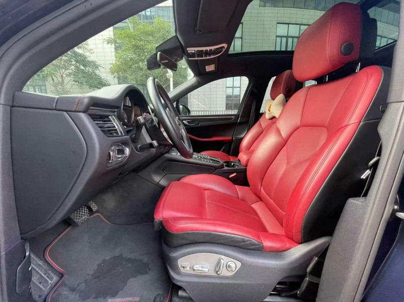 佛山19年保时捷Macan4