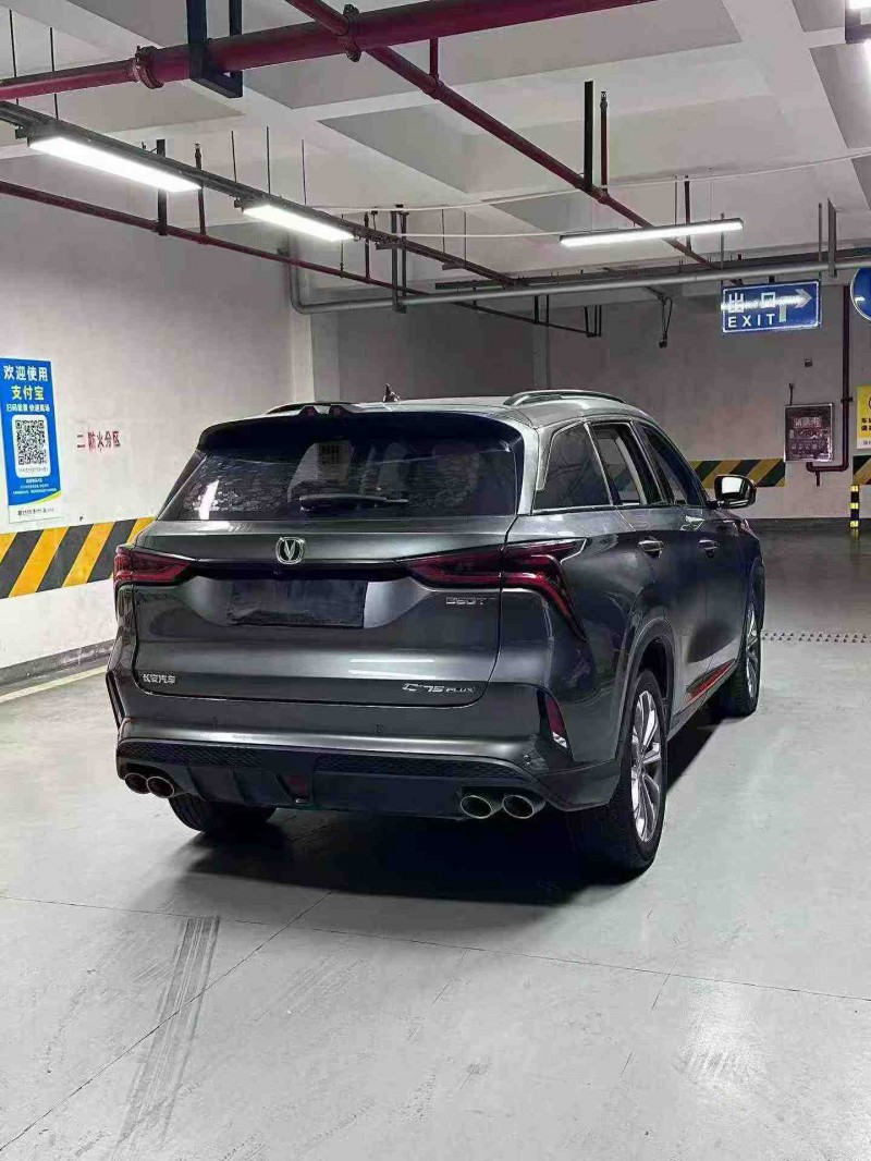 成都21年长安汽车CS757