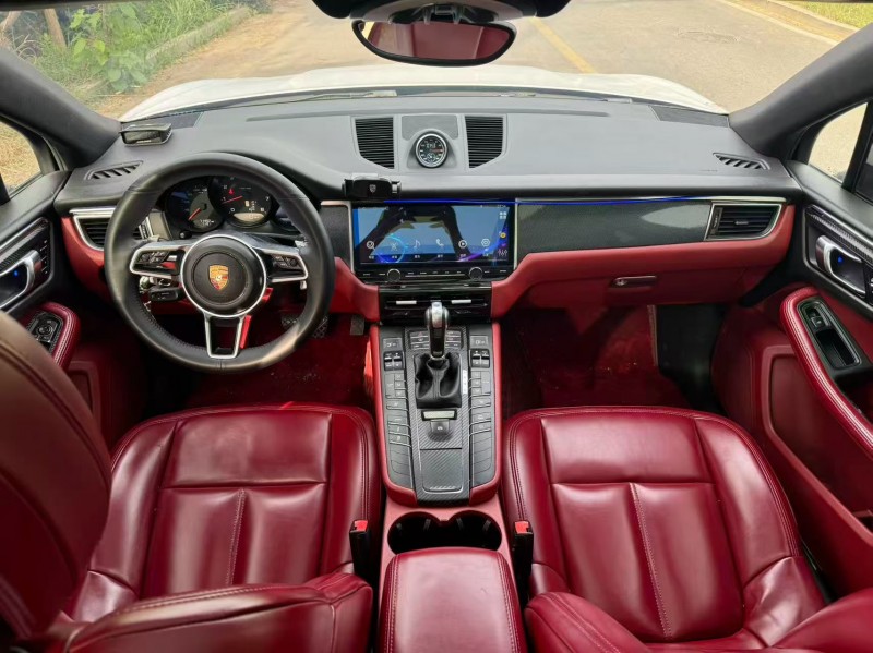 新乡15年保时捷Macan4