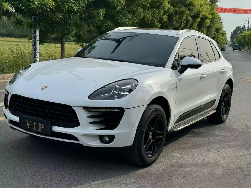 新乡15年保时捷Macan9