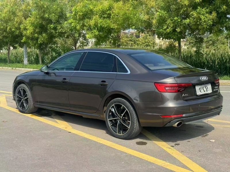 新乡17年奥迪A4L9