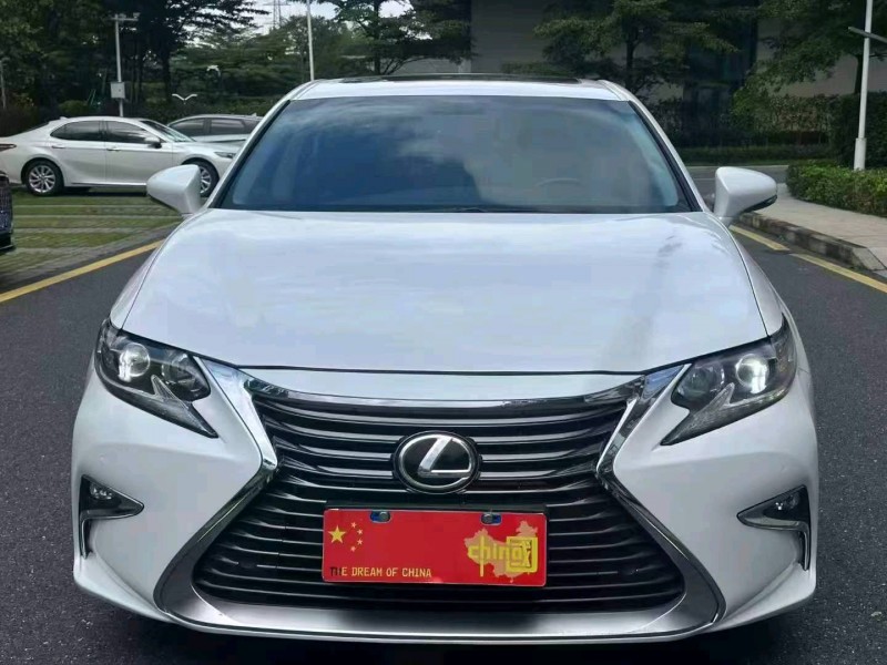 广州18年雷克萨斯ES1