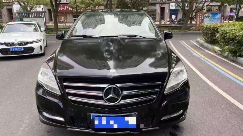 湖州13年奔驰R1