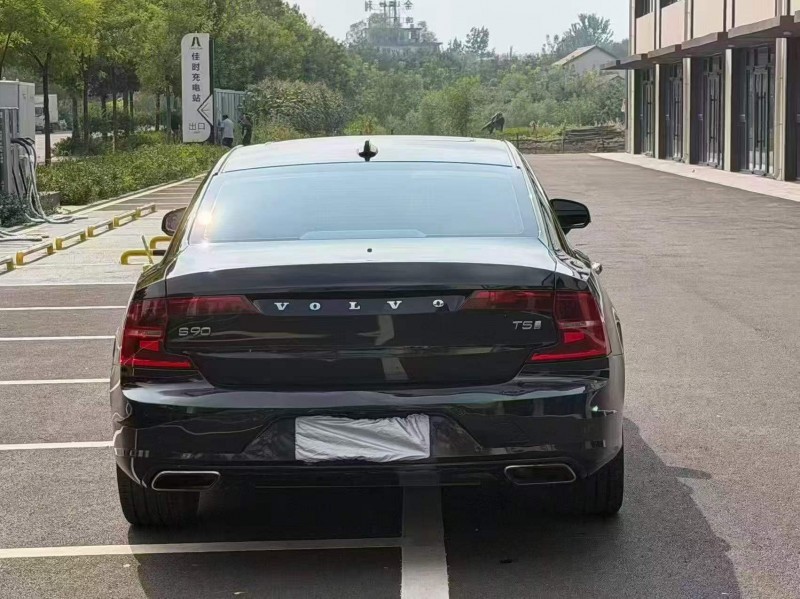 保定18年沃尔沃S909