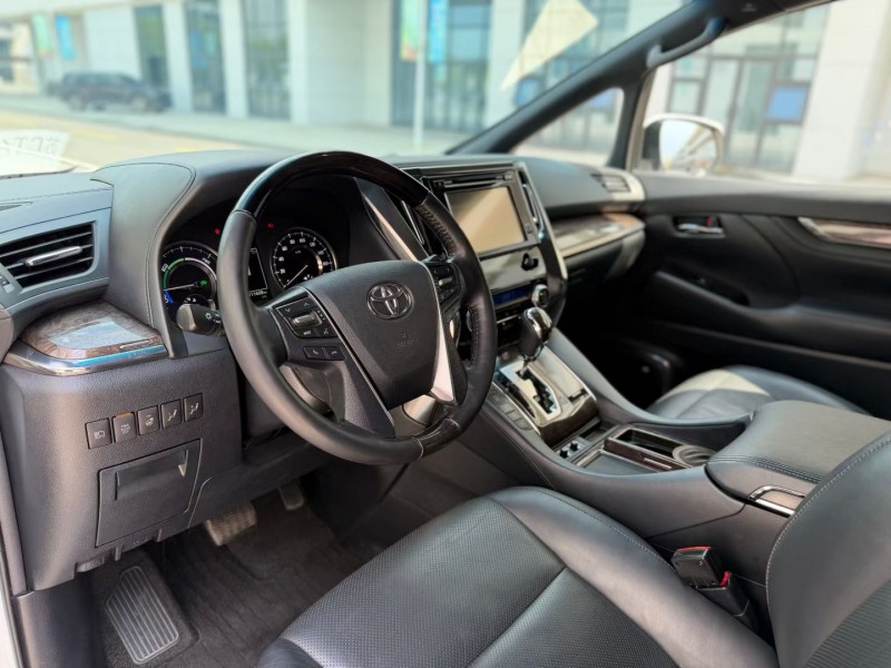 徐州19年丰田威尔法7