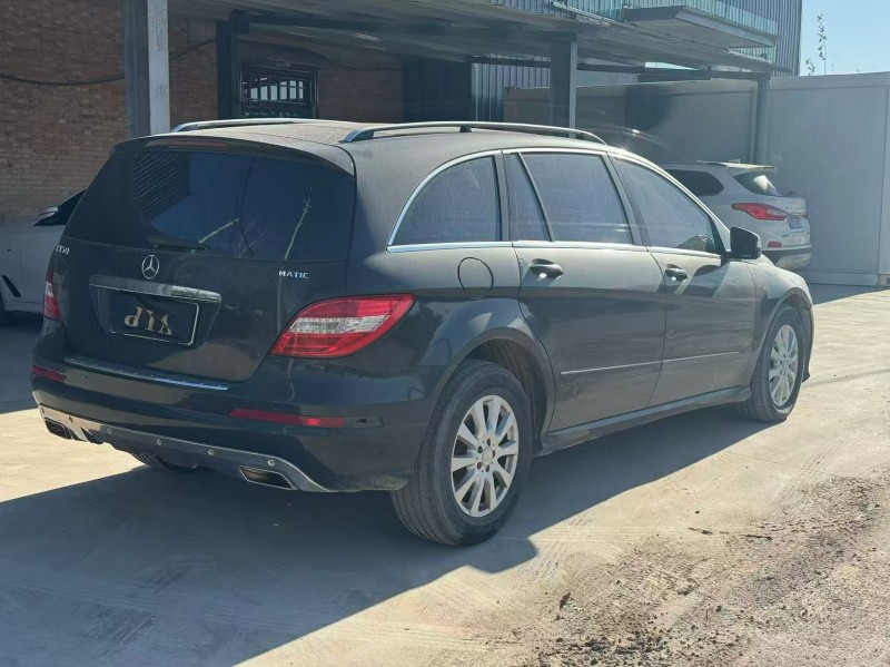 新乡12年奔驰R9
