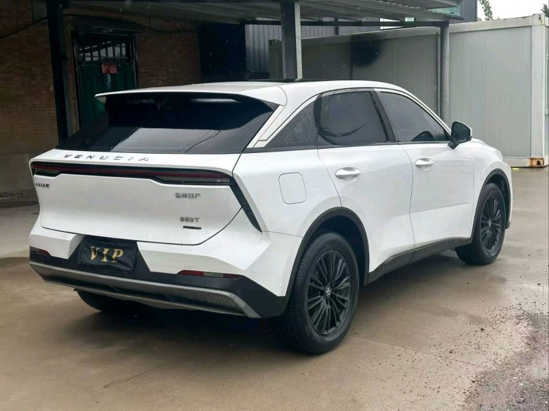 新乡23年启辰大V7