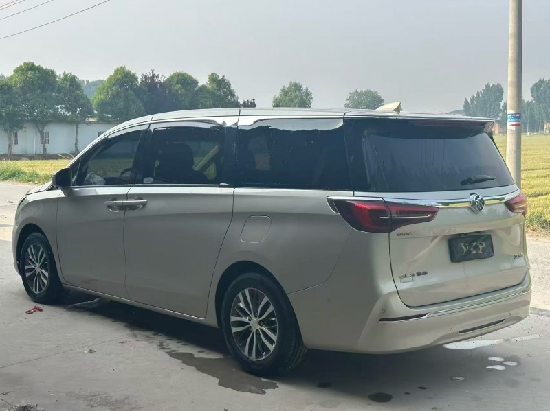 新乡21年别克GL86